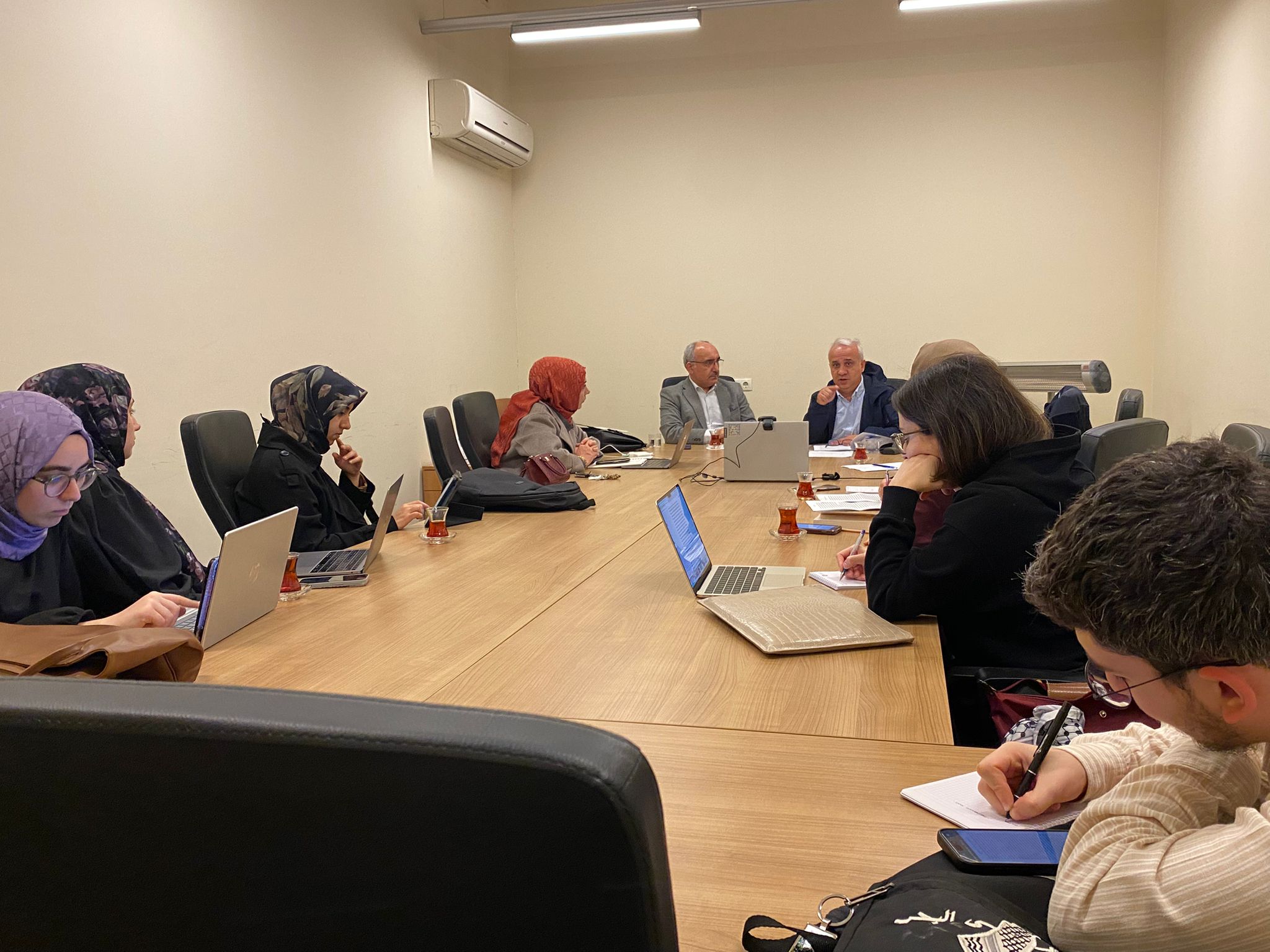 üçüncü seminer-4.jpeg (361 KB)