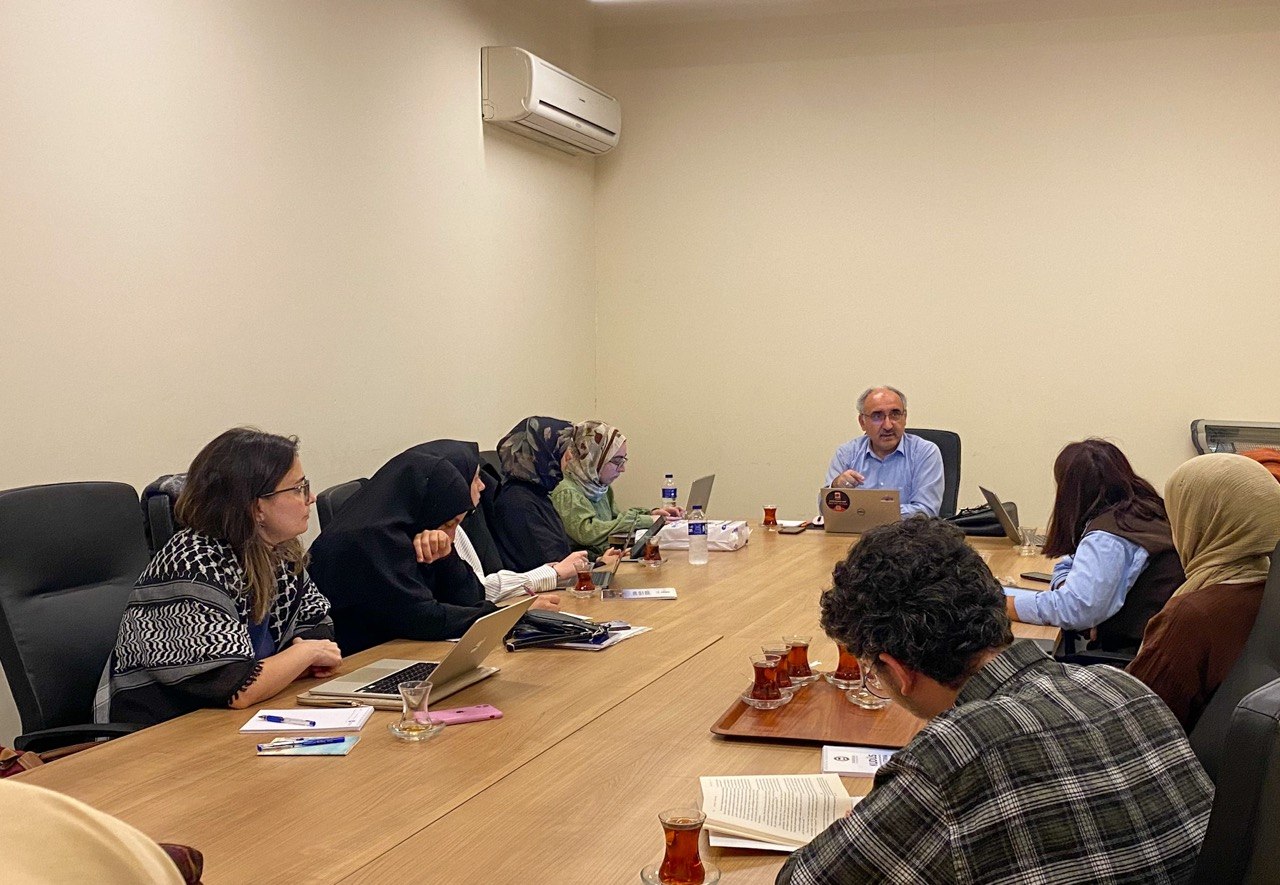 1 seminer 2.jpg (224 KB)